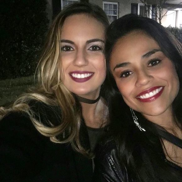 Meet your Posher, Giuliana - Picture 1 of 1